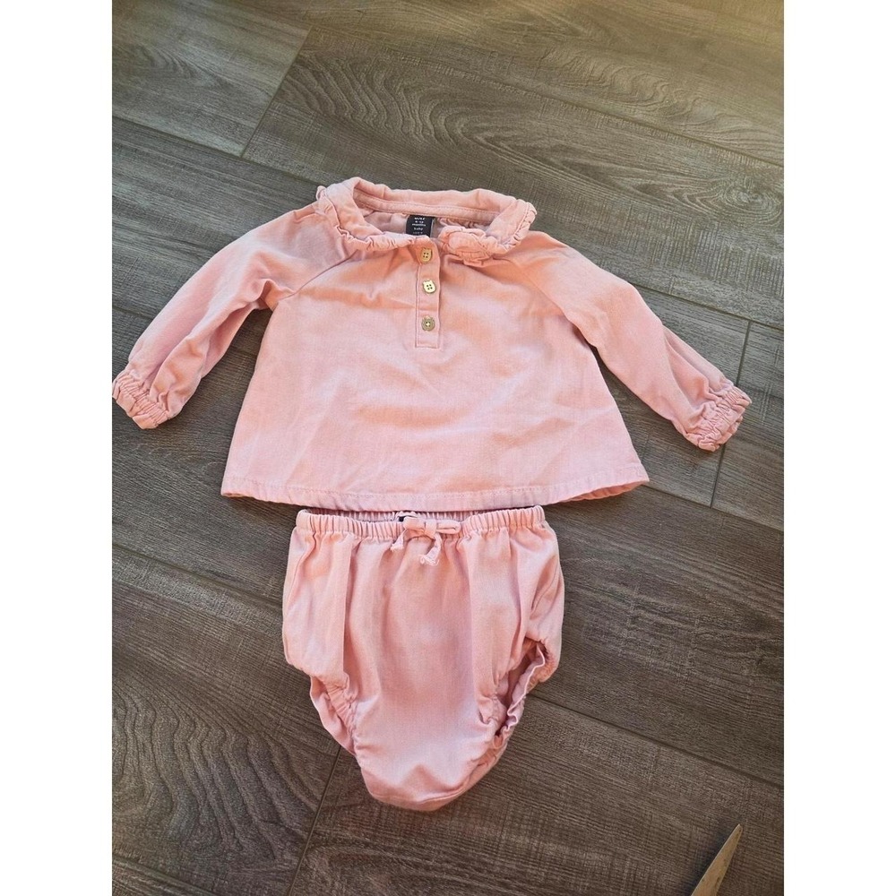 Baby gap set 6-12 mos